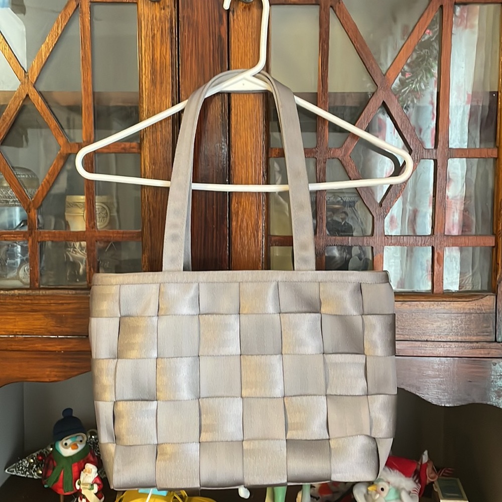 Harveys The Original Large Tote Bag. Grey. Excellent Used Like New Condition.
